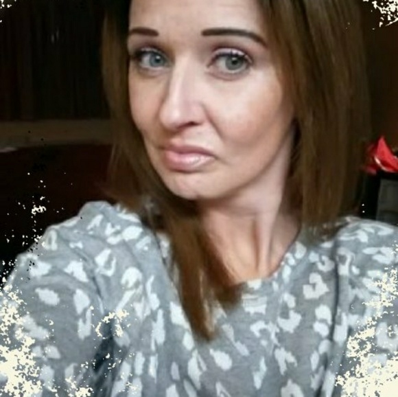 Meet your Posher, Jen - Picture 9 of 15